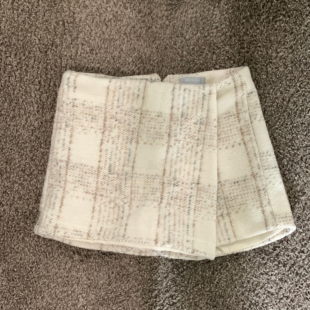 Brand New Plaid Cream Skort
